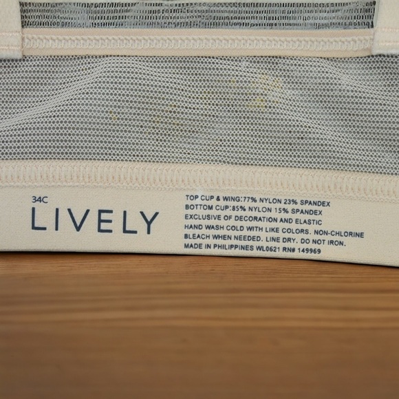 34C Lively Front‎ Close T-Shirt Bra in Toasted Almond NEW - Picture 5 of 5